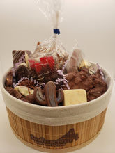 Load image into Gallery viewer, Beautiful gift basket, which includes 1 caramel apple, 1 slice of fudge, and 1 pound of assorted gourmet chocolates
